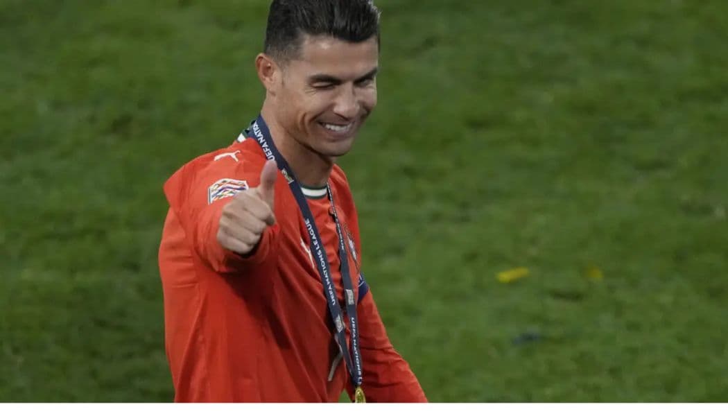 Cristiano Ronaldo has officially crossed the $1 billion(KSh129.2 Billion) net worth mark, becoming the first active footballer in history to achieve the feat.