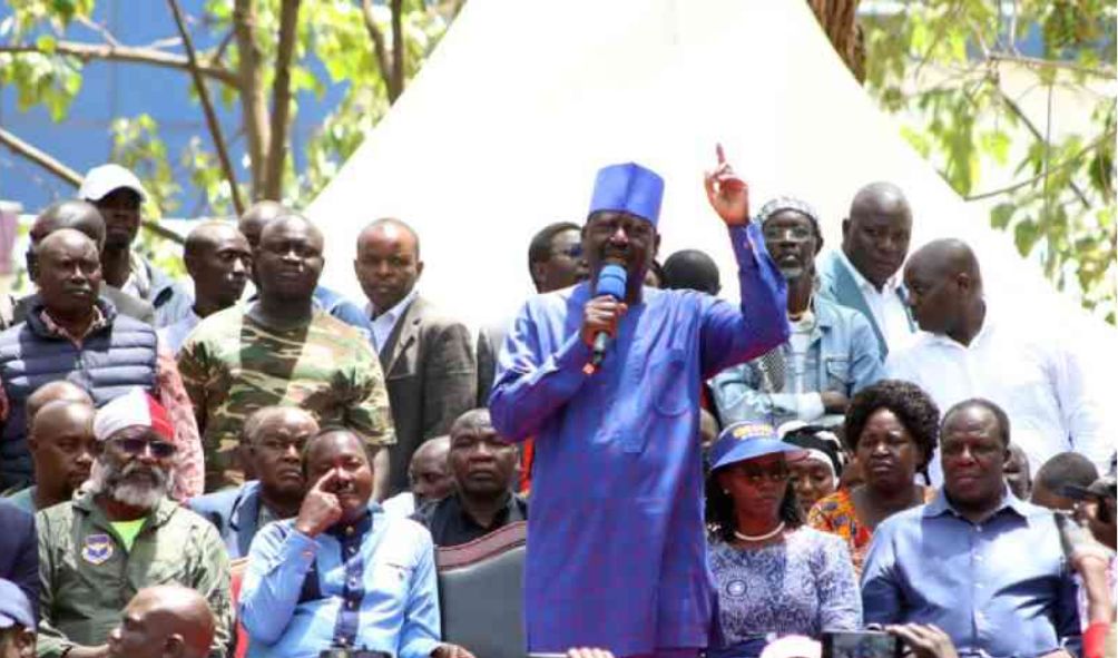 Raila gives Ruto 14 days to address Six Azimio's demands