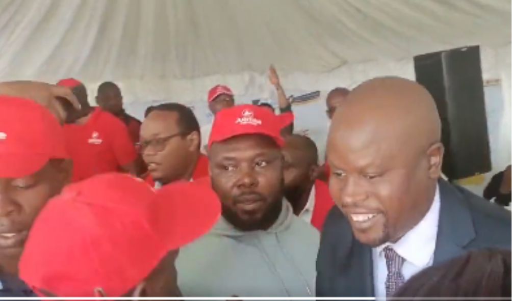 Kanini Kega ejected from Jubilee Party meeting (VIDEO)