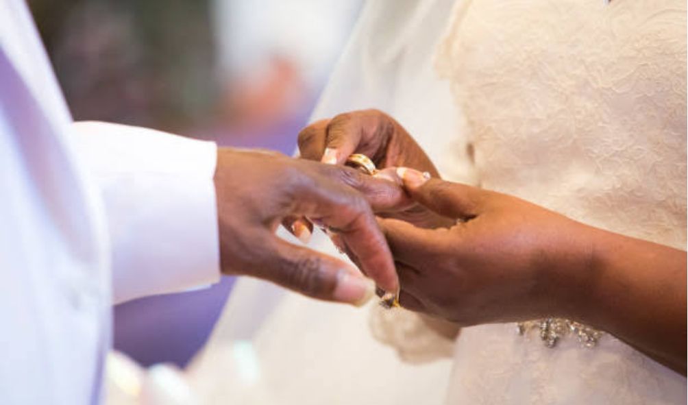 Kenyans can now apply for marriage certificates online