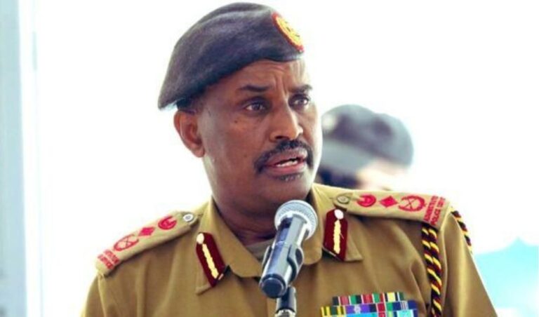 How KDF rescued Deputy Inspector General of police after being cornered by protesters