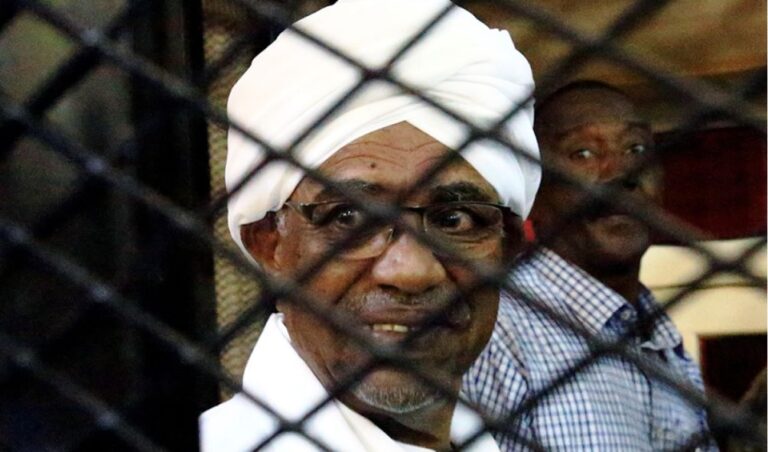 Sudan war; Bashir and other wanted inmates out of prison as fighting flares