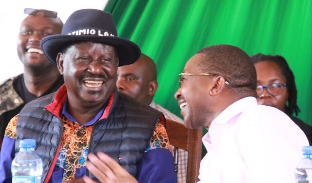 Raila charms Murang'a residents with 'Kitendawili' ridiculing Ruto's administration