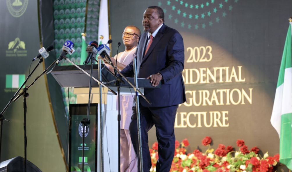 Uhuru Kenyatta urges the government to work with the opposition