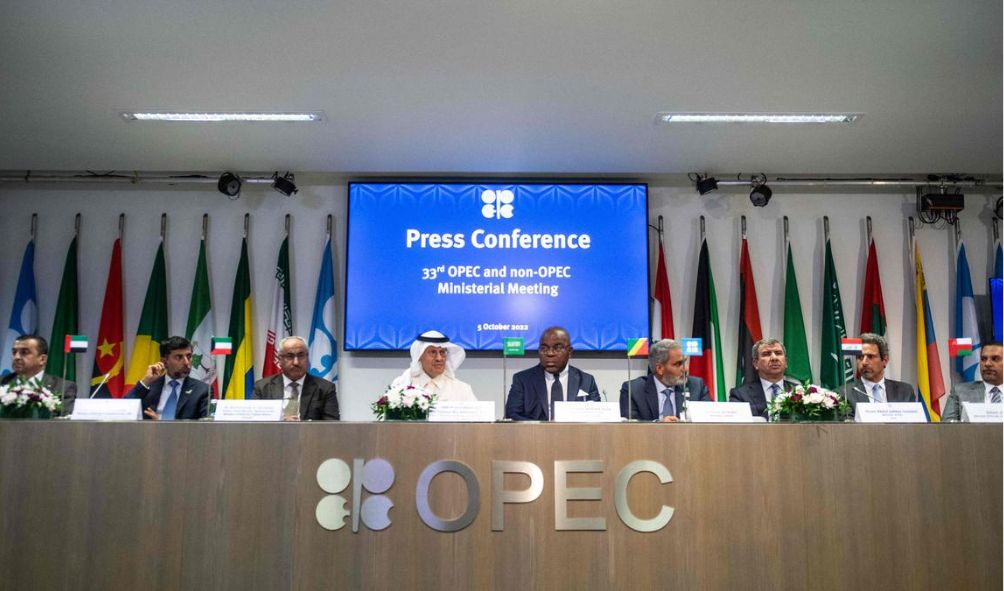 Oil prices rise as Opec+ (Saudi Arabia) pledges production cuts