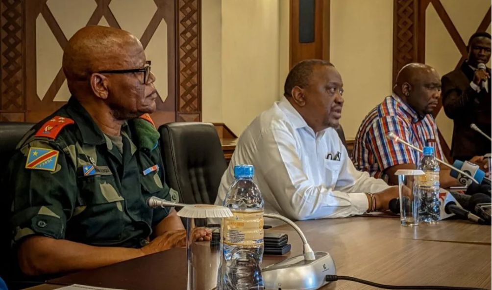Uhuru receives Ksh305 million in financial aid from two foreign presidents