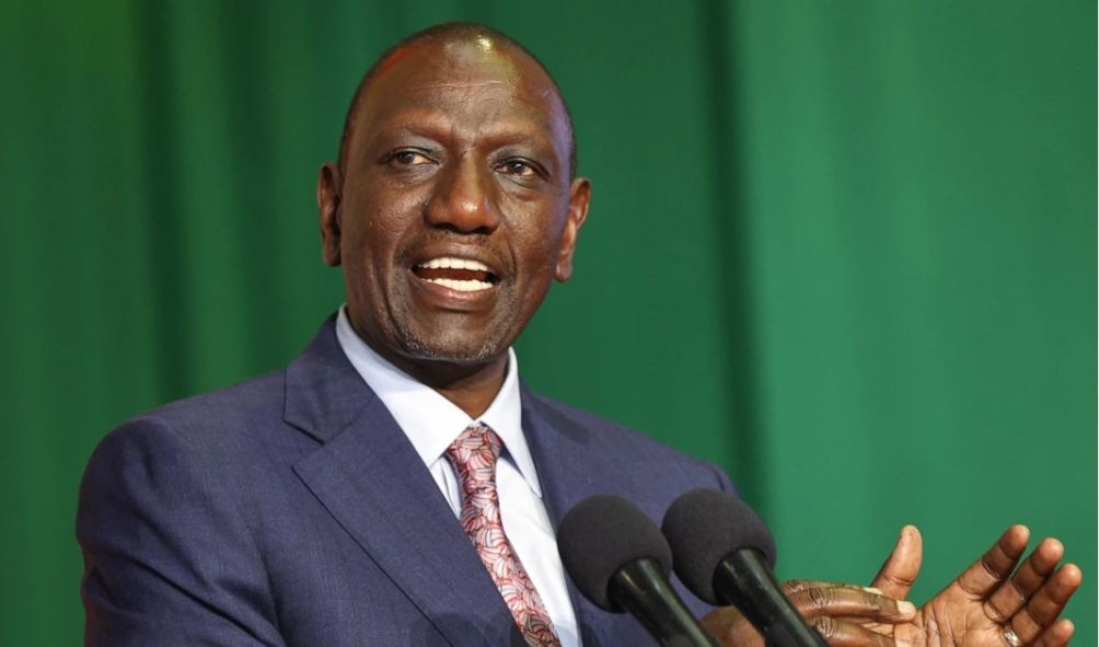 Ruto playing 'political gimmick' with Kenyans in rejecting salary