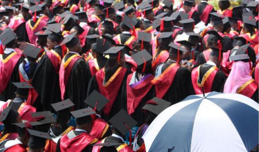 Ruto promises all university students full scholarships