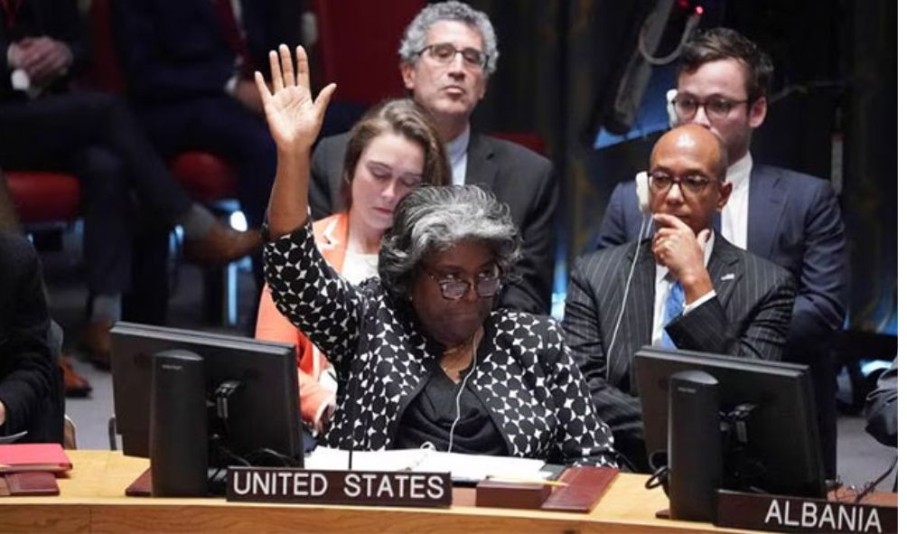 US vetoes UN Security Council resolution calling for “humanitarian pause” in Gaza