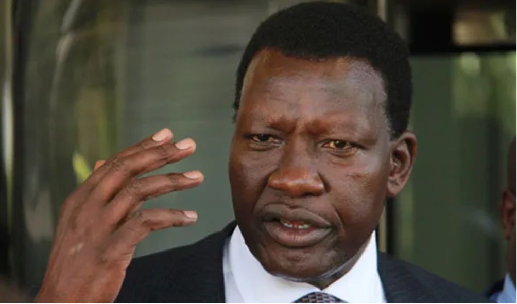 Outraged citizens heckle Energy CS Davis Chirchir in front of Ruto