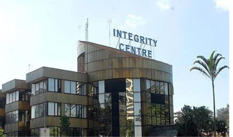 EACC arrests THREE businessmen after police reject their KSh1.7m bribe
