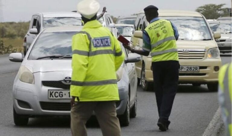 Traffic police banned from carrying guns to work