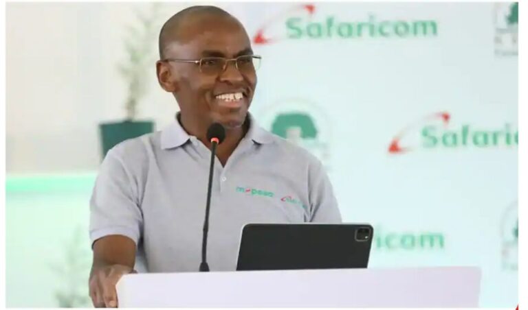 Safaricom gifts MPesa customers with cash after downtime
