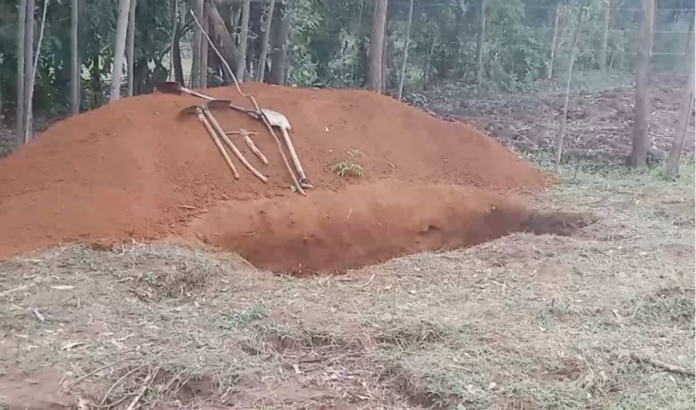Shock as residents refuse to bury a woman who didn't contribute in funerals when she was alive