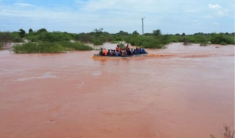 Garissa boat accident in Tana River