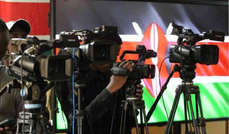 Senior journalist ditches government job after two years