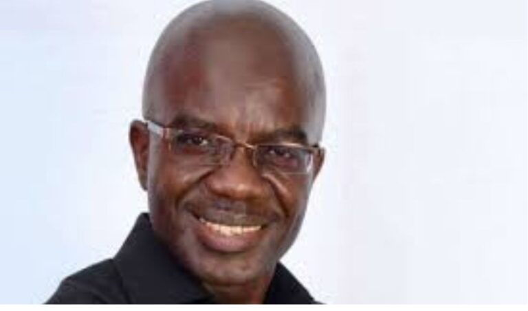 Veteran news editor dies after suffering heart attack