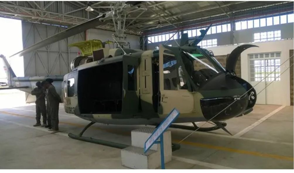 US gifts Kenya 16 refurbished helicopters