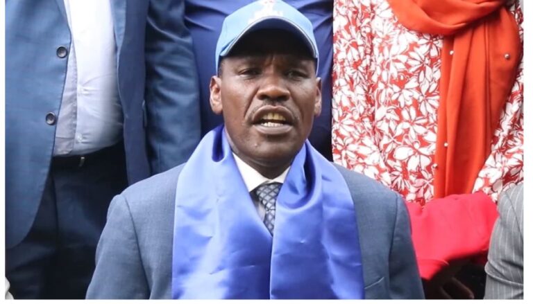 Former Agriculture Cabinet Secretary Peter Munya has made it clear that he is not seeking any government position.