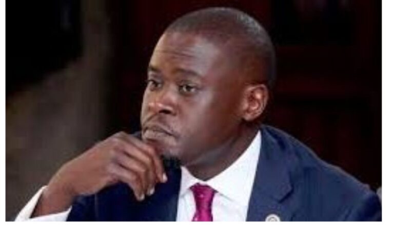 Nairobi Governor Johnson Sakaja has broken his silence over the so-called 'one-term curse' that has haunted his predecessors, Evans Kidero and Mike Sonko. 