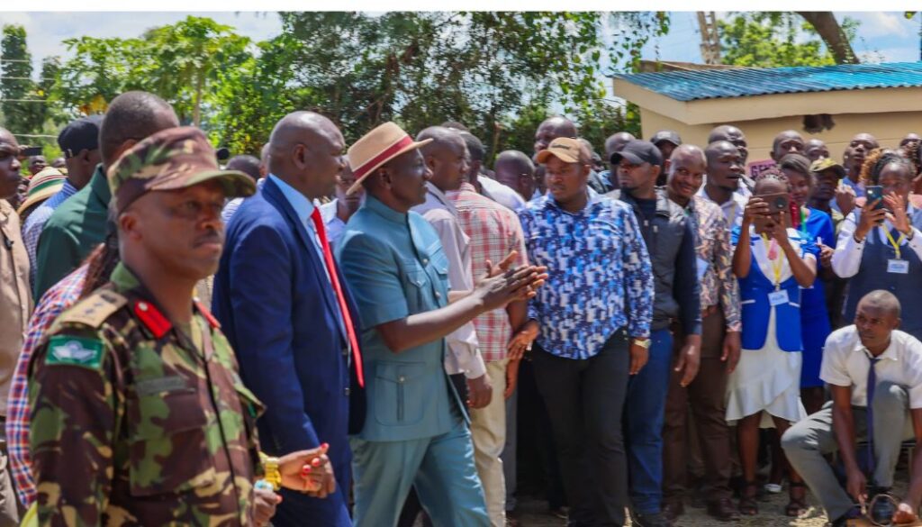 Leaders from Migori County have asked for forgiveness from President William Ruto after a shoe was thrown at him