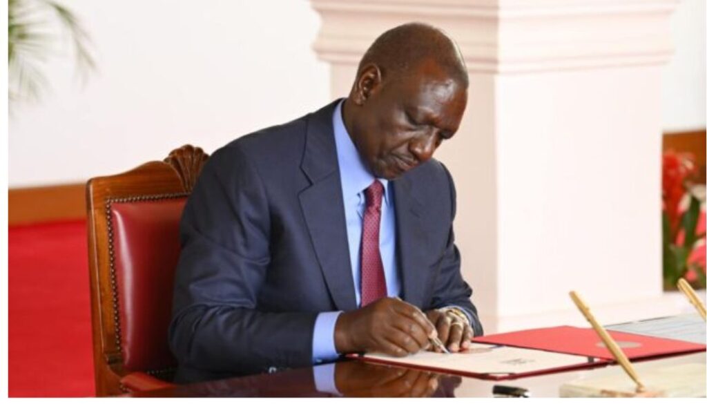 Ruto fires board chairs at Chemelil, Nzoia, South Nyanza sugar board after leasing deal
