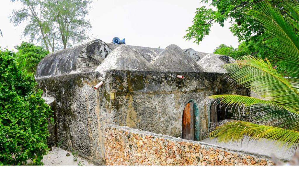 The Ethics and Anti-Corruption Commission (EACC) intervened to stop the attempted grabbing of the historic Kongo Mosque, a centuries-old heritage site on Kenya’s Coast.