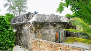 The Ethics and Anti-Corruption Commission (EACC) intervened to stop the attempted grabbing of the historic Kongo Mosque, a centuries-old heritage site on Kenya’s Coast.
