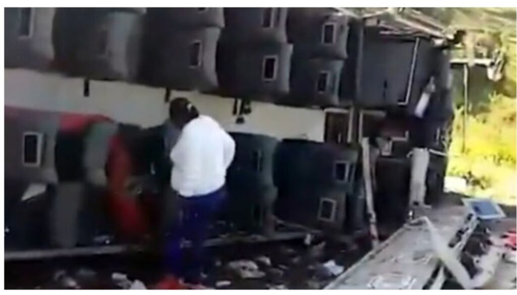 At least six people, believed to be tourists, have been confirmed dead in a horrific crash along the Ol Jororok–Nakuru road on Monday, June 9.