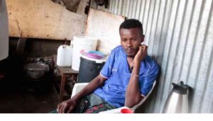 Police officer Dennis Munyao alias Afande Denno has claimed that one of the fellow officers who arrested him on Friday night in Pangani, Nairobi, strangled him.