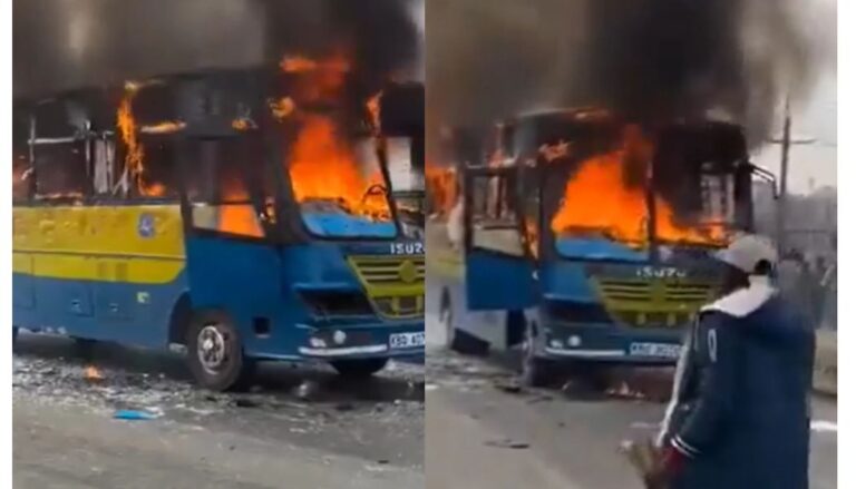 A bus belonging to City Shuttle was on Thursday August 7 morning set ablaze by angry boda boda operators along Jogoo Road in Nairobi.