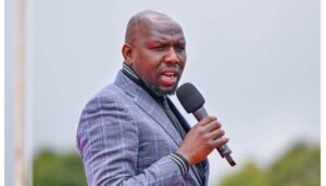 Senator Hamida Kibwana has slammed Interior Cabinet Secretary Kipchumba Murkomen over his remarks that public servants who criticise the government positions should be fired