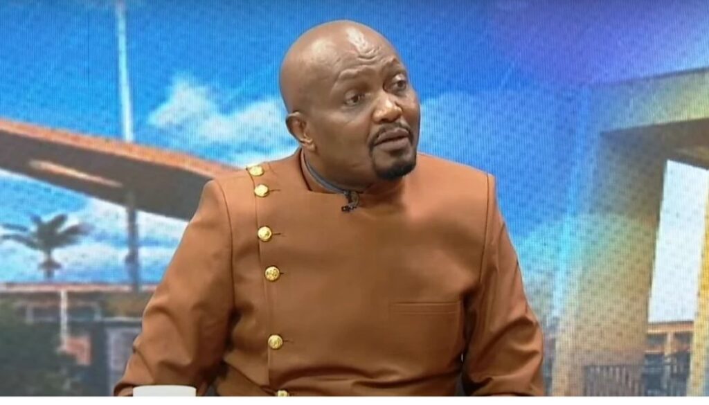 Uhuru Kenyatta gov't paid MPs Ksh.100K each to remove Duale as Majority Leader; Moses Kuria