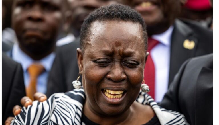 Raila did not collapse, he felt a little tired and sat down; Ruth Odinga