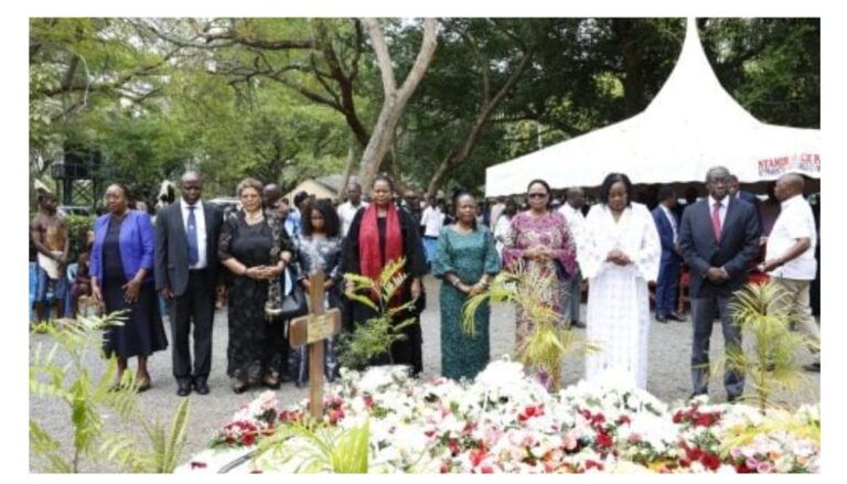 Saboti Member of Parliament Caleb Amisi has appealed to leaders to suspend visits to the late Raila Odinga’s home in Bondo