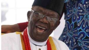 Veteran Kenyan thespian and writer David Mulwa has passed away, his family and the literature community has announced.