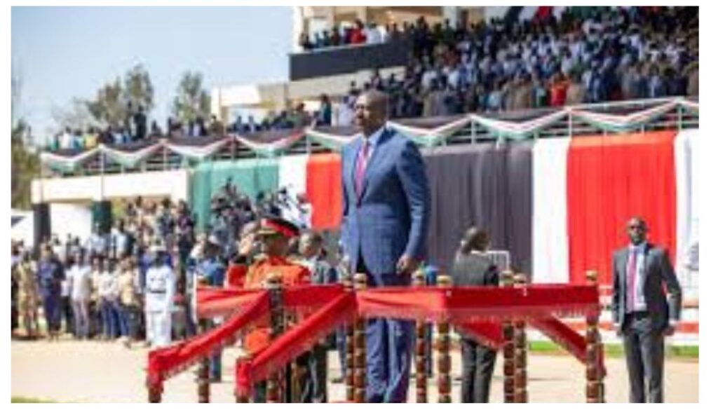 Ruto leads Kenyans holding moment of silence in honour of Raila during Jamhuri Day