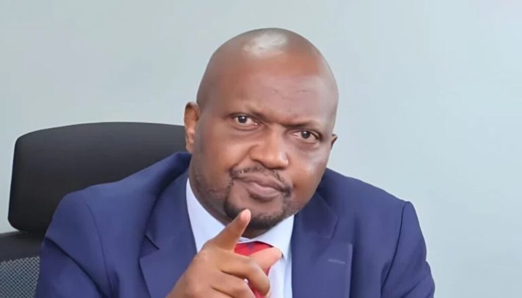 Former Trade and Industry Cabinet Secretary Moses Kuria has put Kenyan politicians on caution as the 2027 General Election draws closer.