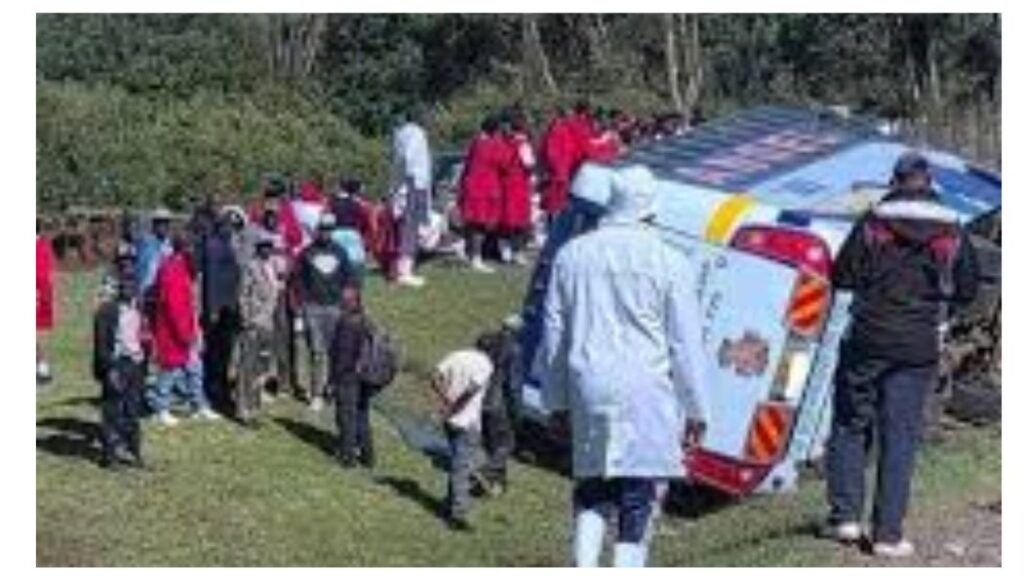 At least 10 students have been injured after being involved in a road accident at Kimende along the Nairobi-Nakuru highway.