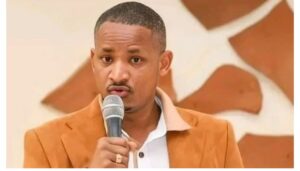 Embakasi East MP Babu Owino has claimed that he was confronted by Kileleshwa ward representative Robert Alai at a Nairobi hotel on Saturday, January 3.