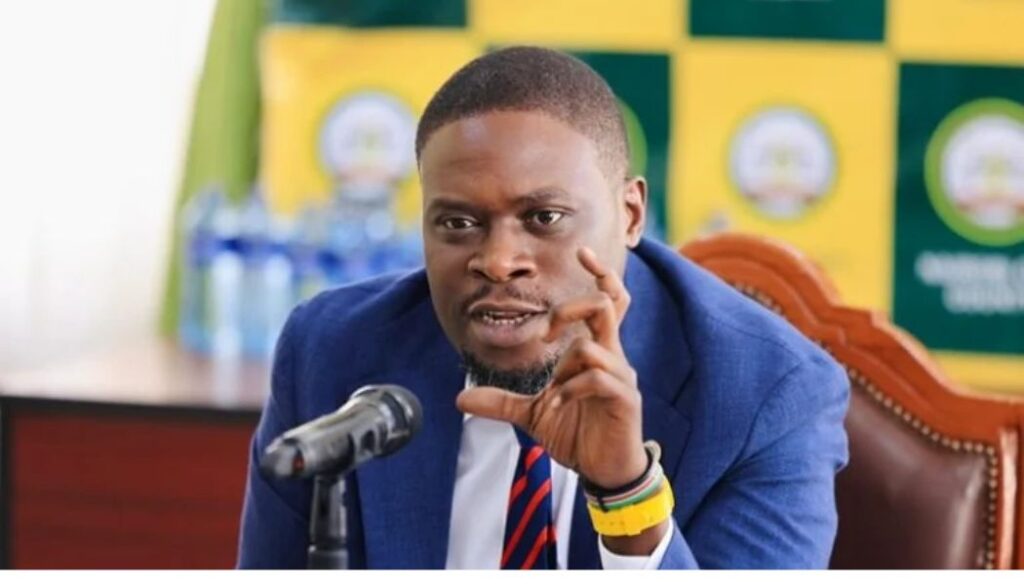 Nairobi Governor Johnson Sakaja has dismissed reports claiming that he has ceded three county functions to the national government.