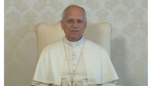 Pope Leo warns priests against using AI to write sermons