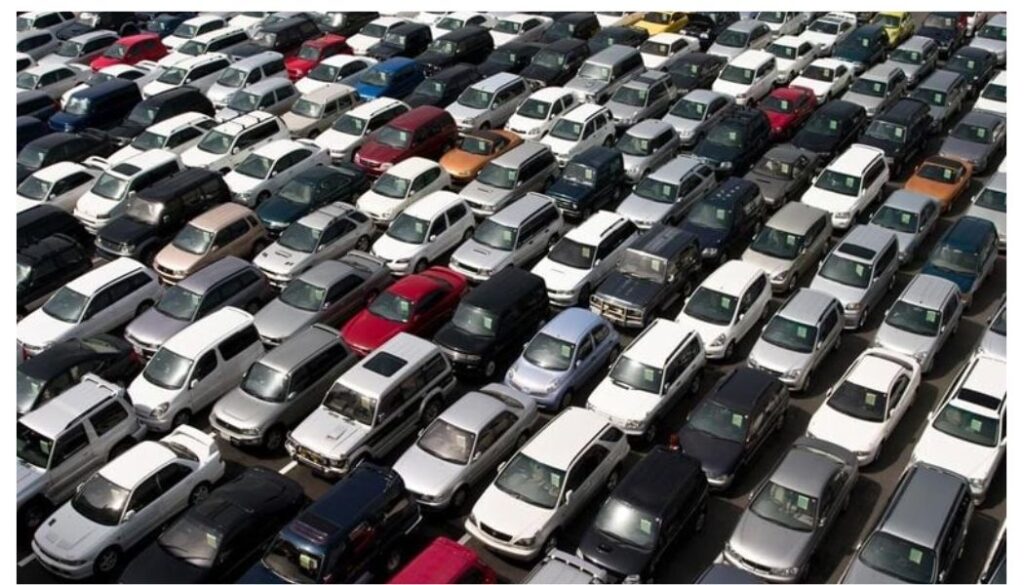 The Ministry of Treasury and National Planning has invited all civil servants to apply for car loans under the Motor Car Loan Scheme Fund.