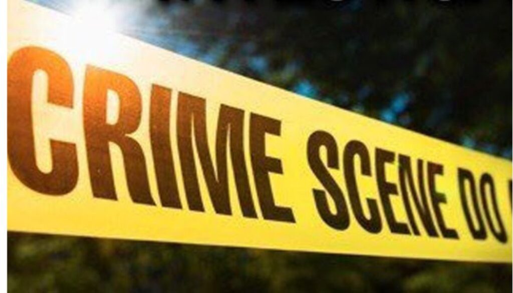 Detectives are investigating an incident where a professor lost Sh950,000 to suspected thieves in the Runda, Nairobi.