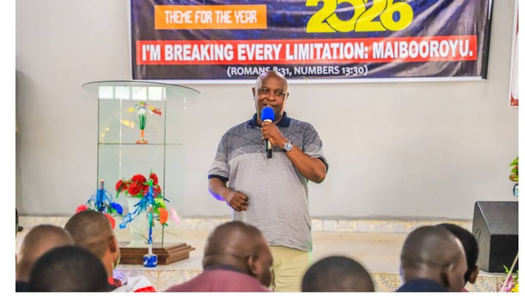 Vihiga Senator Godfrey Osotsi has recounted a near-death experience after the aircraft he was traveling in crash-landed at Wilson Airport on Friday