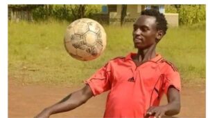 Kenyan footballer collapses, dies during match