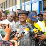 Siaya Governor James Orengo, in a rare spectacle, defended Senator Oburu Oginga over claims that he was involved in the 'sale' of ODM to President William Ruto. 