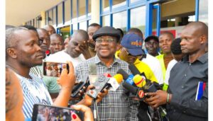 Siaya Governor James Orengo, in a rare spectacle, defended Senator Oburu Oginga over claims that he was involved in the 'sale' of ODM to President William Ruto. 