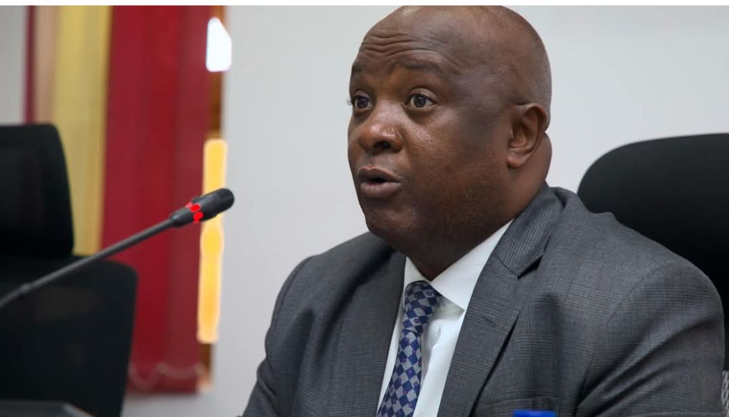 Vihiga Senator Godfrey Osotsi of the ODM Linda Mwananchi faction was injured after he was attacked by armed goons in Kisumu on Wednesday, April 8.