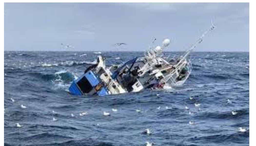 Four people have been reported missing after a boat capsized in the Indian Ocean.